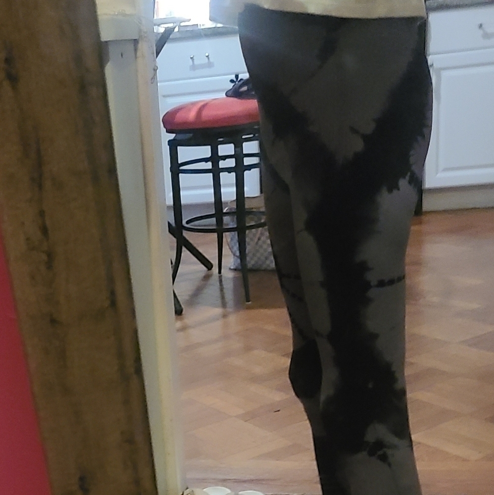 NEW BUTT LIFTING Workout Leggings xs - Picture 3 of 11